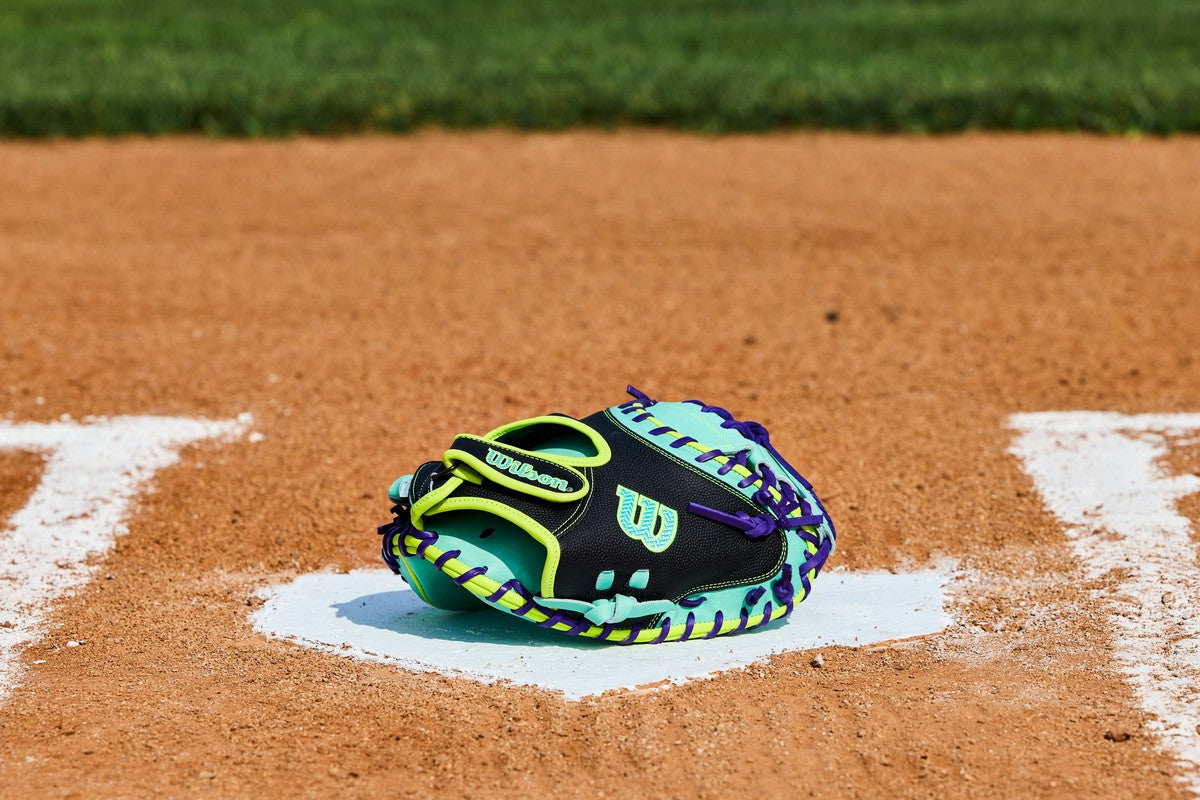 Wilson Spring 2026 A2000 PF33 Pedroia Fit SuperSkin Model 33" Baseball Catcher's Mitt - Image 4